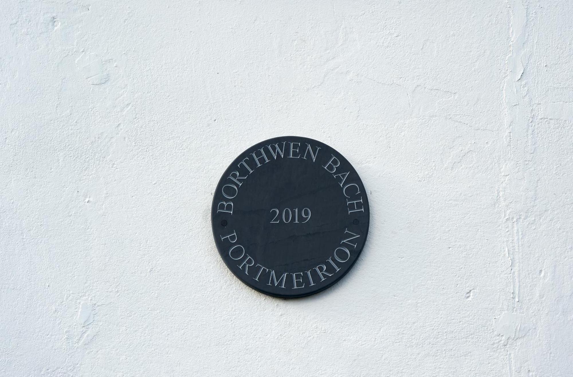 Portmeirion Village & Castell Deudraeth Porthmadog Exterior photo