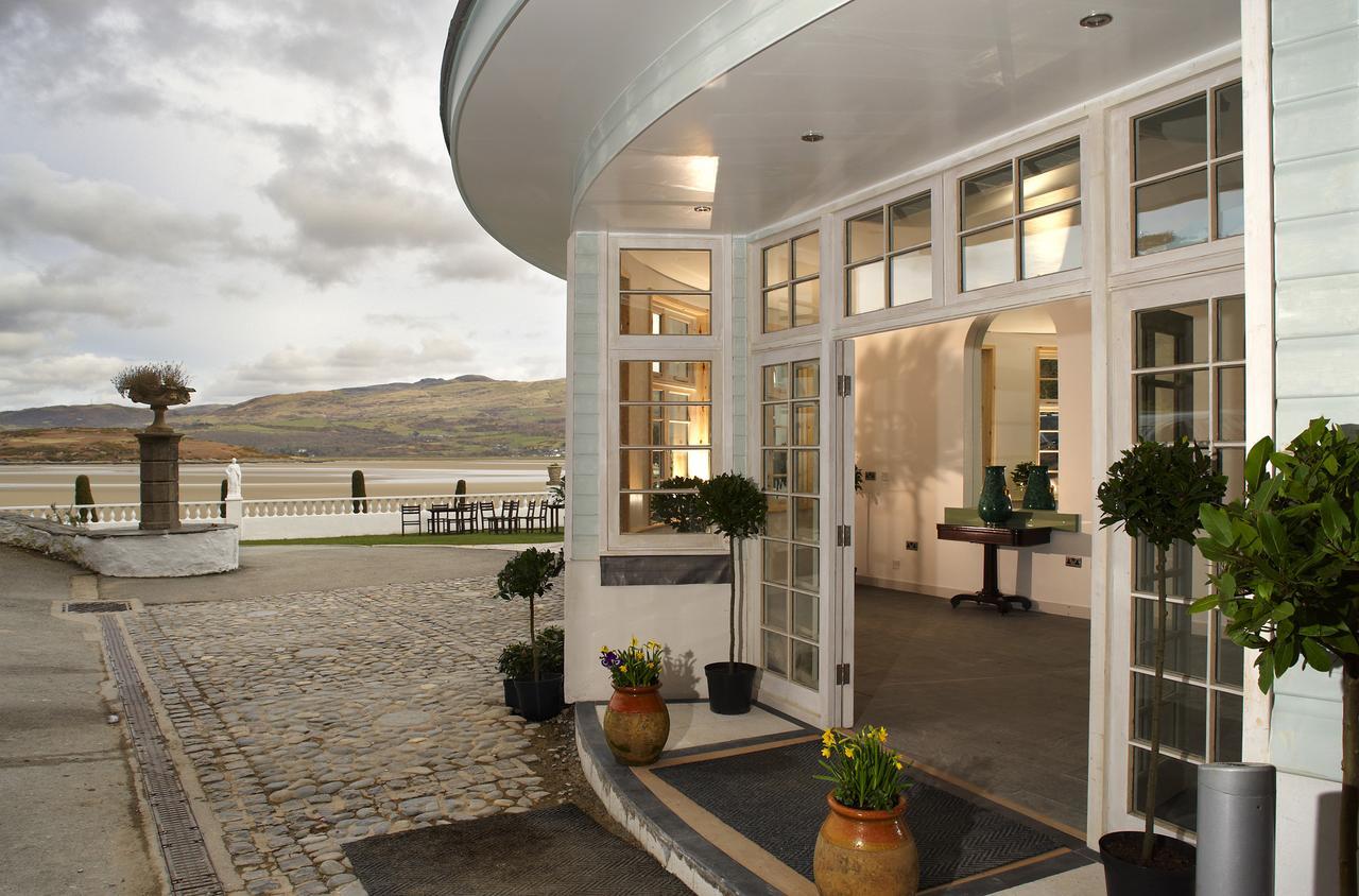 Portmeirion Village & Castell Deudraeth Porthmadog Exterior photo